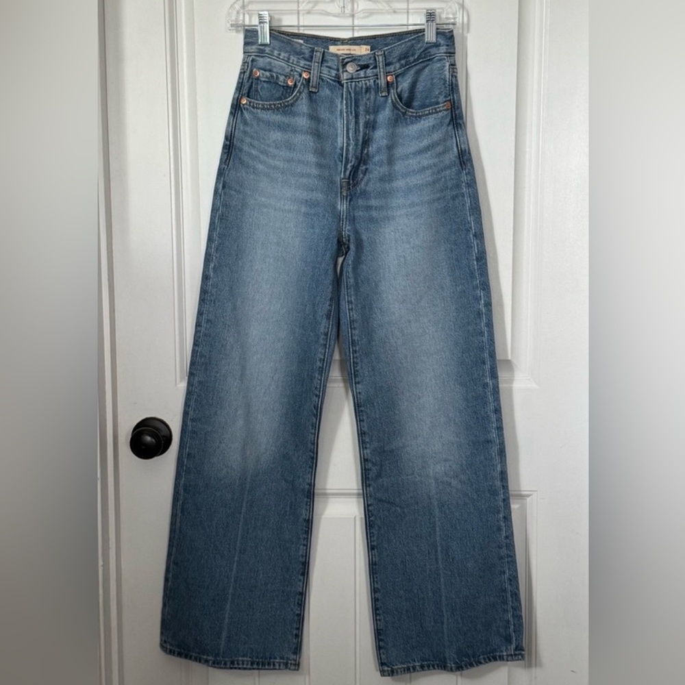 Levi’s Ribcage Wide Leg - Picture 7 of 8